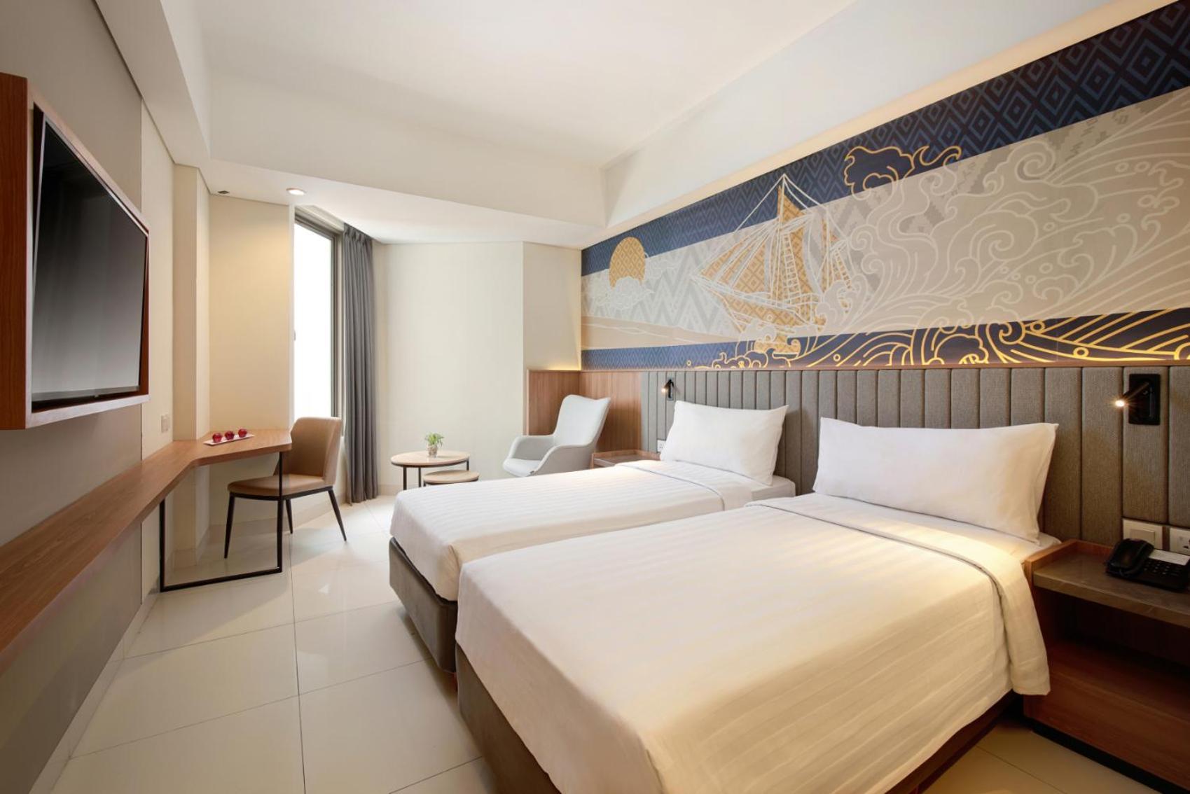 Aston Inn Pantai Losari Makassar Esterno foto