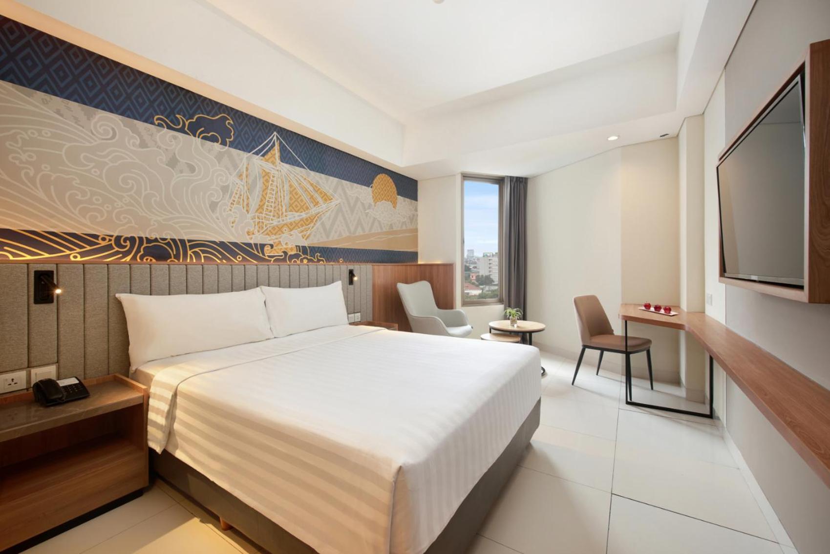 Aston Inn Pantai Losari Makassar Esterno foto